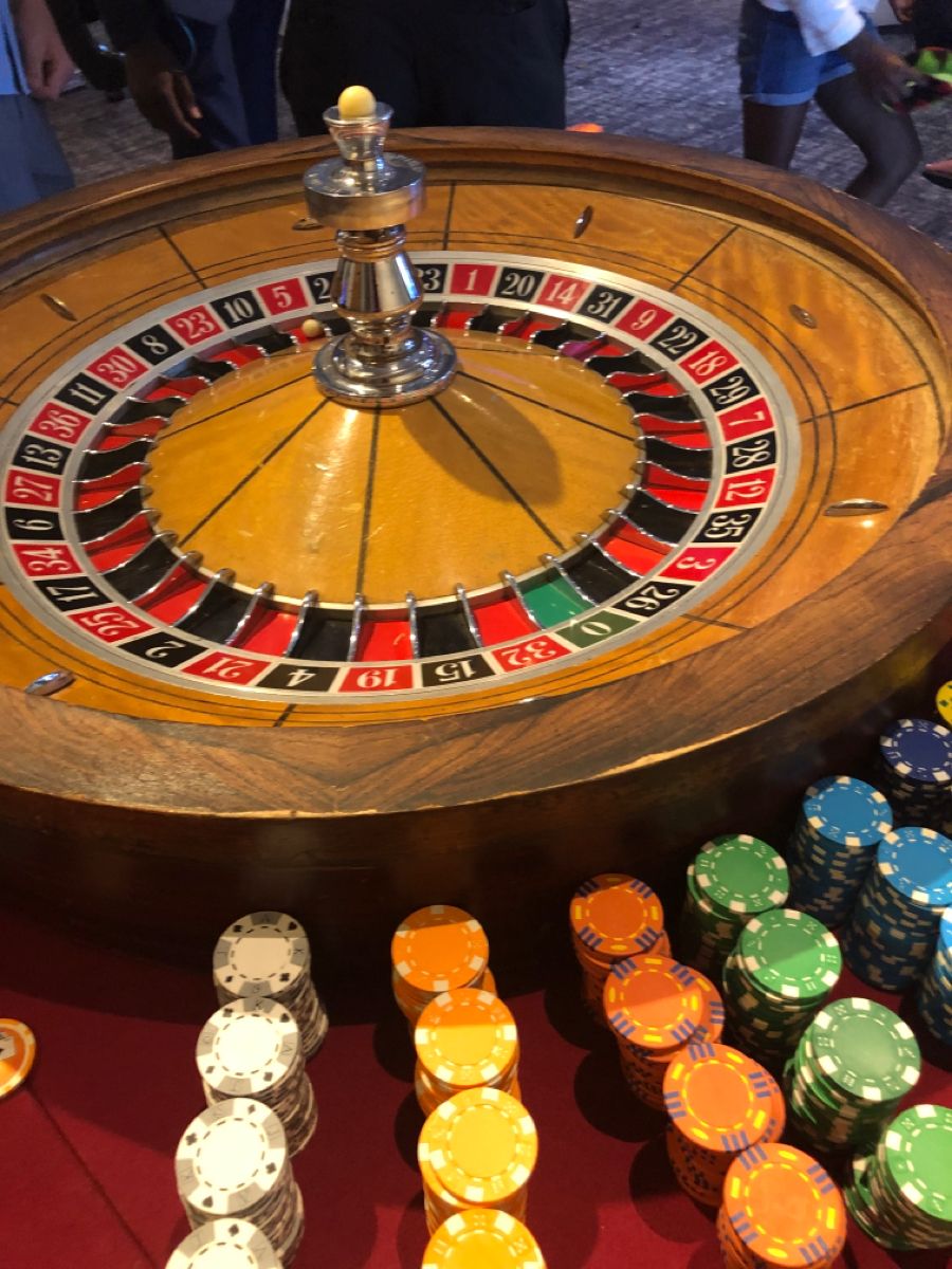 Winli Slots کھلاڑیوں کے لیے لائیو کیسینو سیکشن